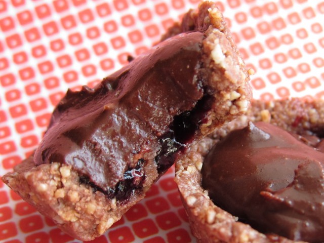 No-bake chocolate jam tart close up