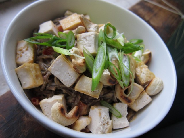 Thai peanut noodles with tofu