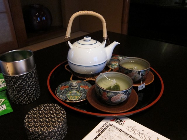 Tea set in Hotel Ichiei