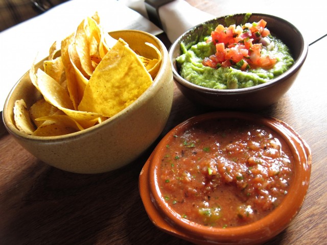 Barrio salsa and guac