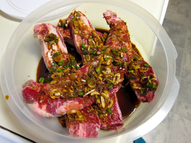 Marinating short ribs