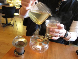 Miro tea pot of tea
