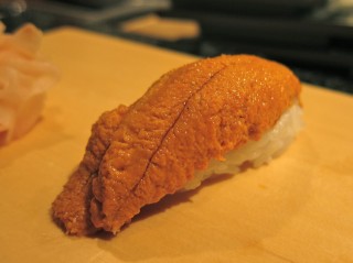 Shiro's uni nigiri