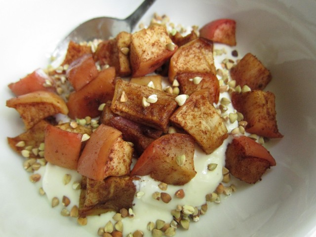 Apple yogurt and baked apples