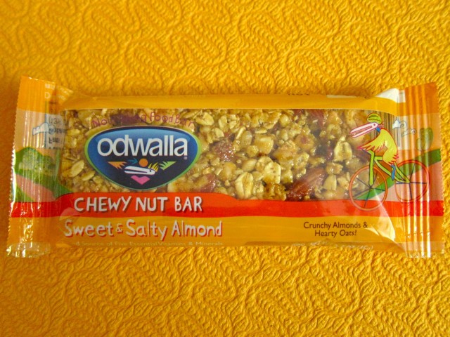 Odwalla sweet & salty almond bar