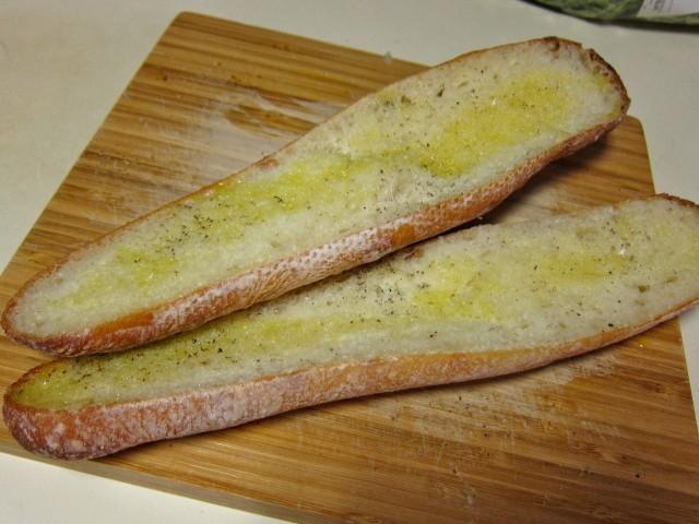 Oiled bread for toasting