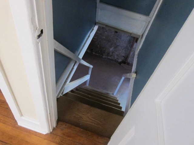 stairs to basement