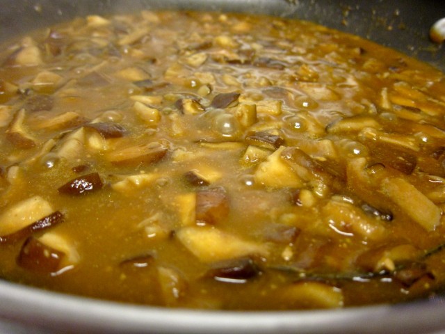 Bubbling shiitake gravy