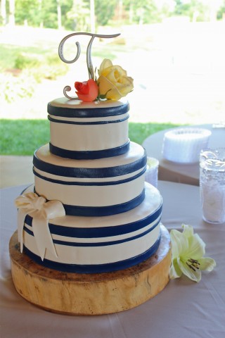 The finished wedding cake for Caitlin